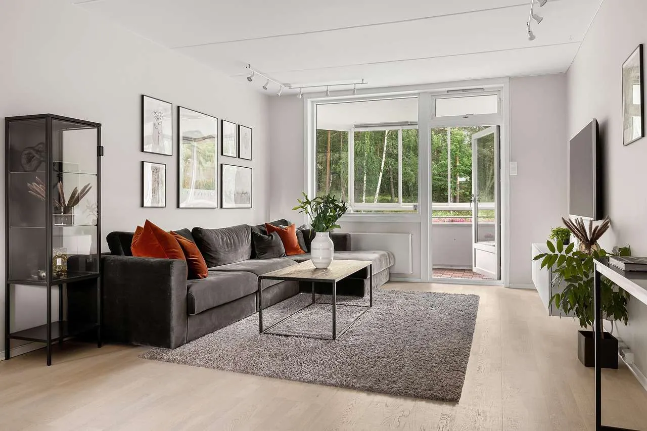 Home Window Tinting: A Complete Guide